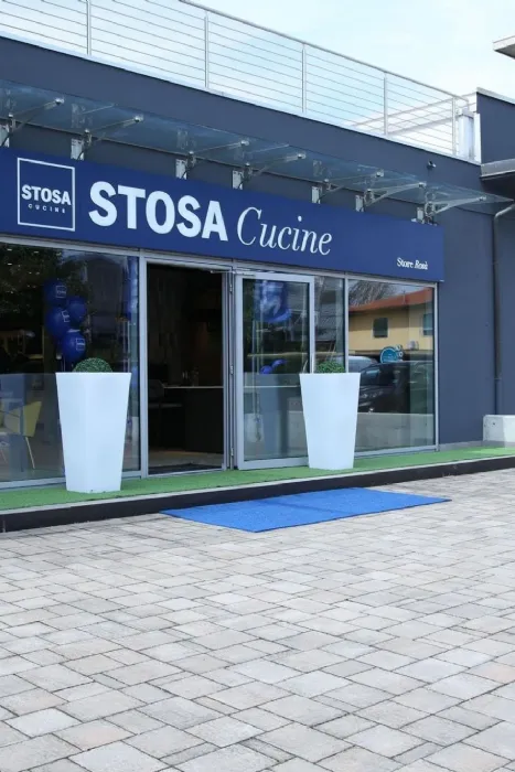 Il negozio qualificato di cucine a Rosà