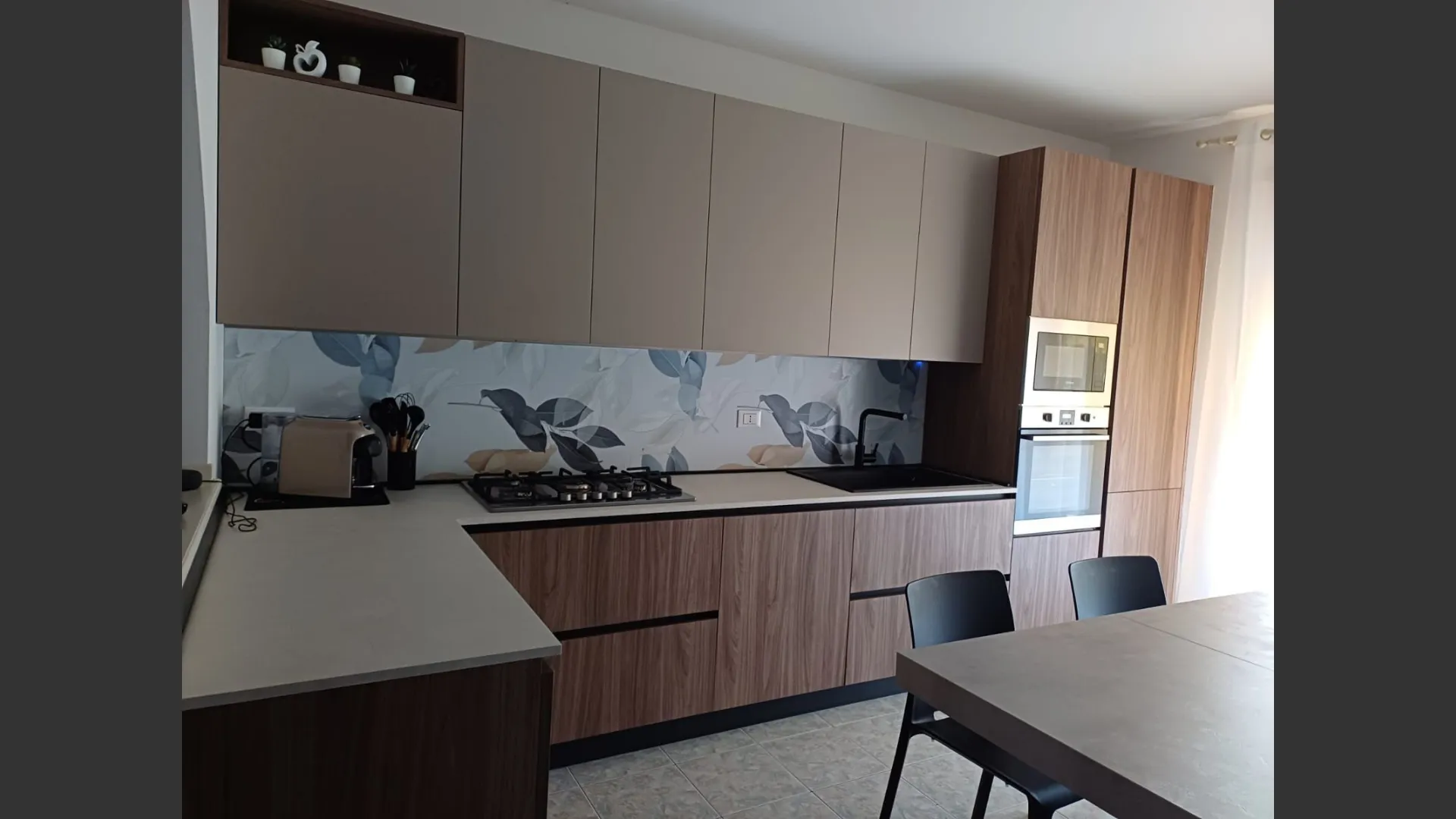 Gallery - Scorri le immagini verso destra 