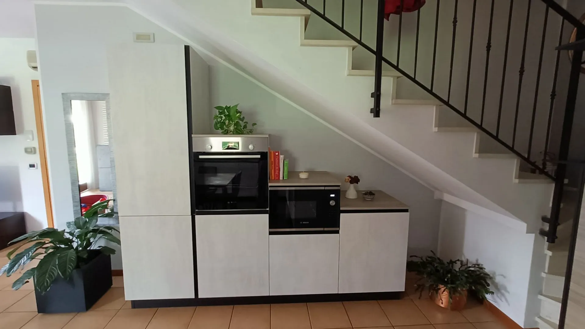 Gallery - Scorri le immagini verso destra 